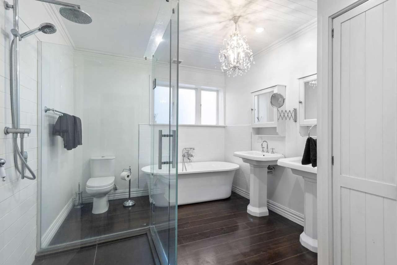 Great Location - Great Value Hotell Auckland Exteriör bild